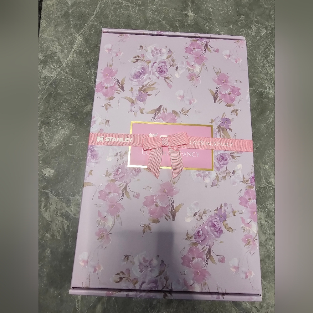 Stanley X Love Shack Fancy Happy Thoughts 40 oz Quencher